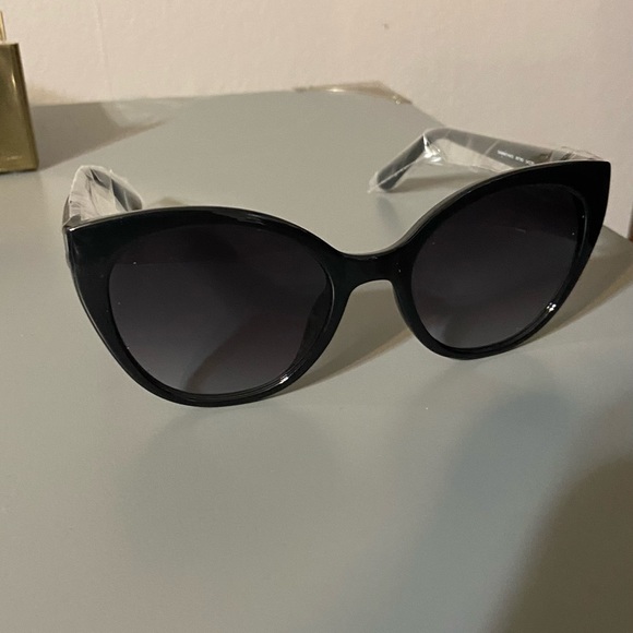 NEW KATE SPADE Samantha Sunglasses Black FabFitFun - Picture 5 of 5